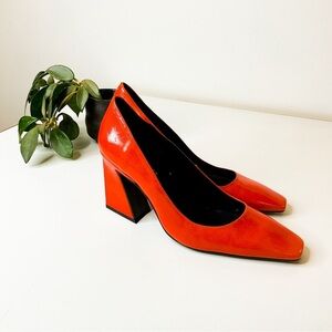 L’INTERVALLE Red Leather Glossy Platform Heels
